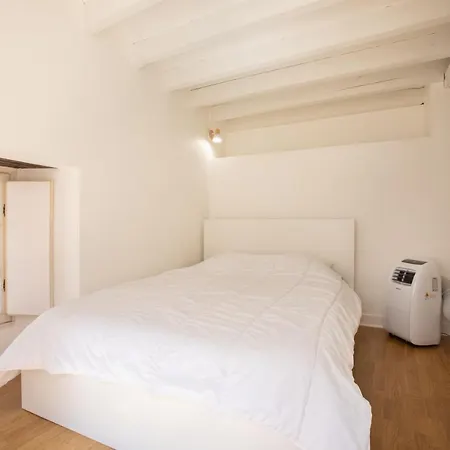 Vespa - Hyper Centre Apartament
